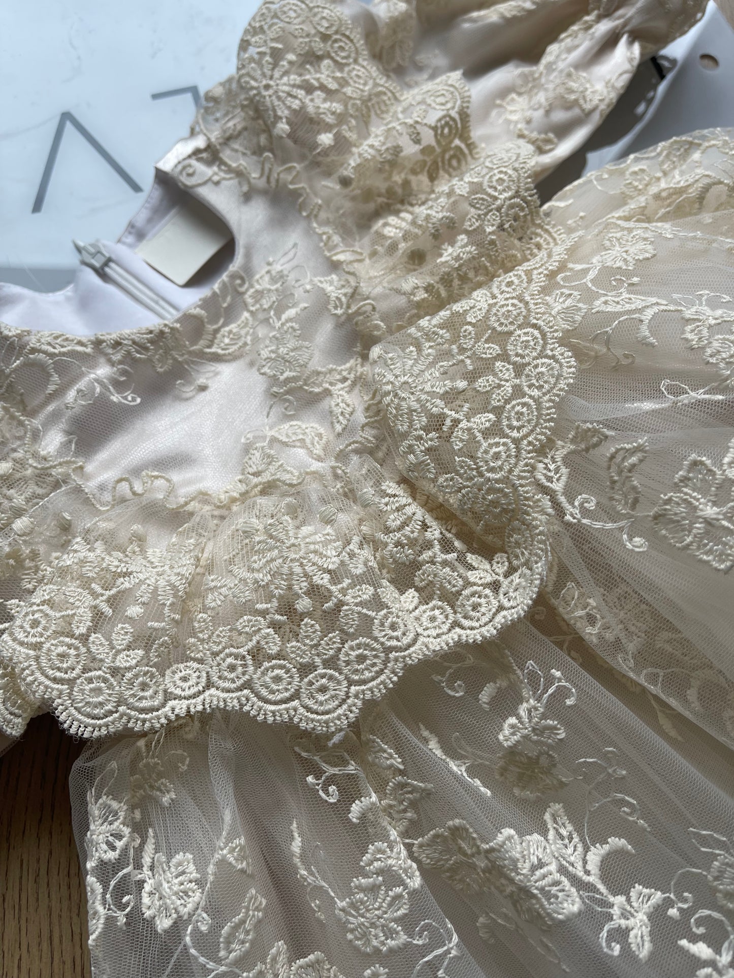 De Golden Lace Dream Set.